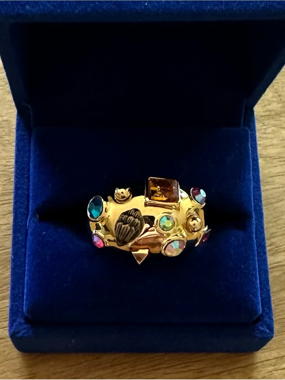 Kurt Geiger London Crystal Dome Cocktail Ring Sz 6.5